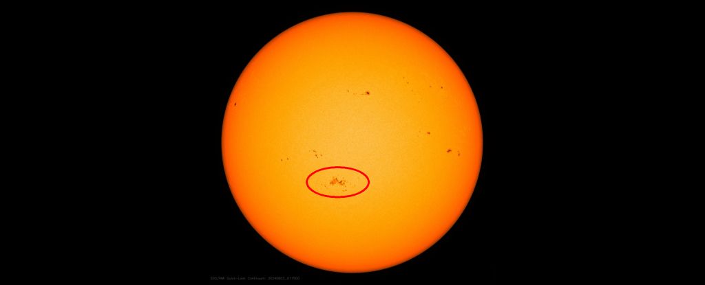 Uma mancha solar altamente ativa está apontada para nós novamente. Aqui está o que esperar. : Alerta Ciência