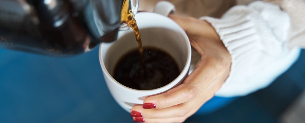 Alguns consumidores de café e chá podem estar reduzindo o risco de demência: ScienceAlert