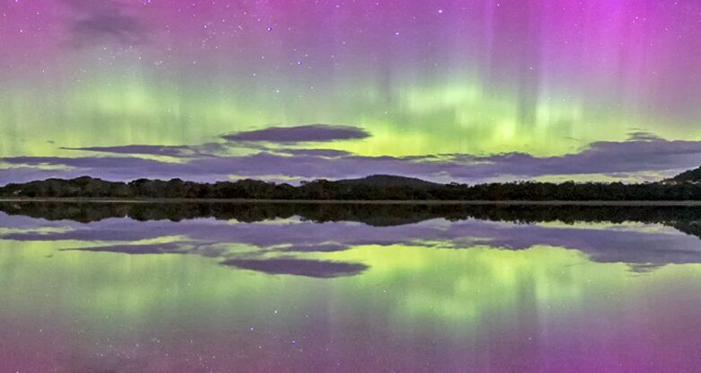 Esta proposta selvagem de um universo espelhado pode ajudar a resolver a crise da cosmologia: ScienceAlert
