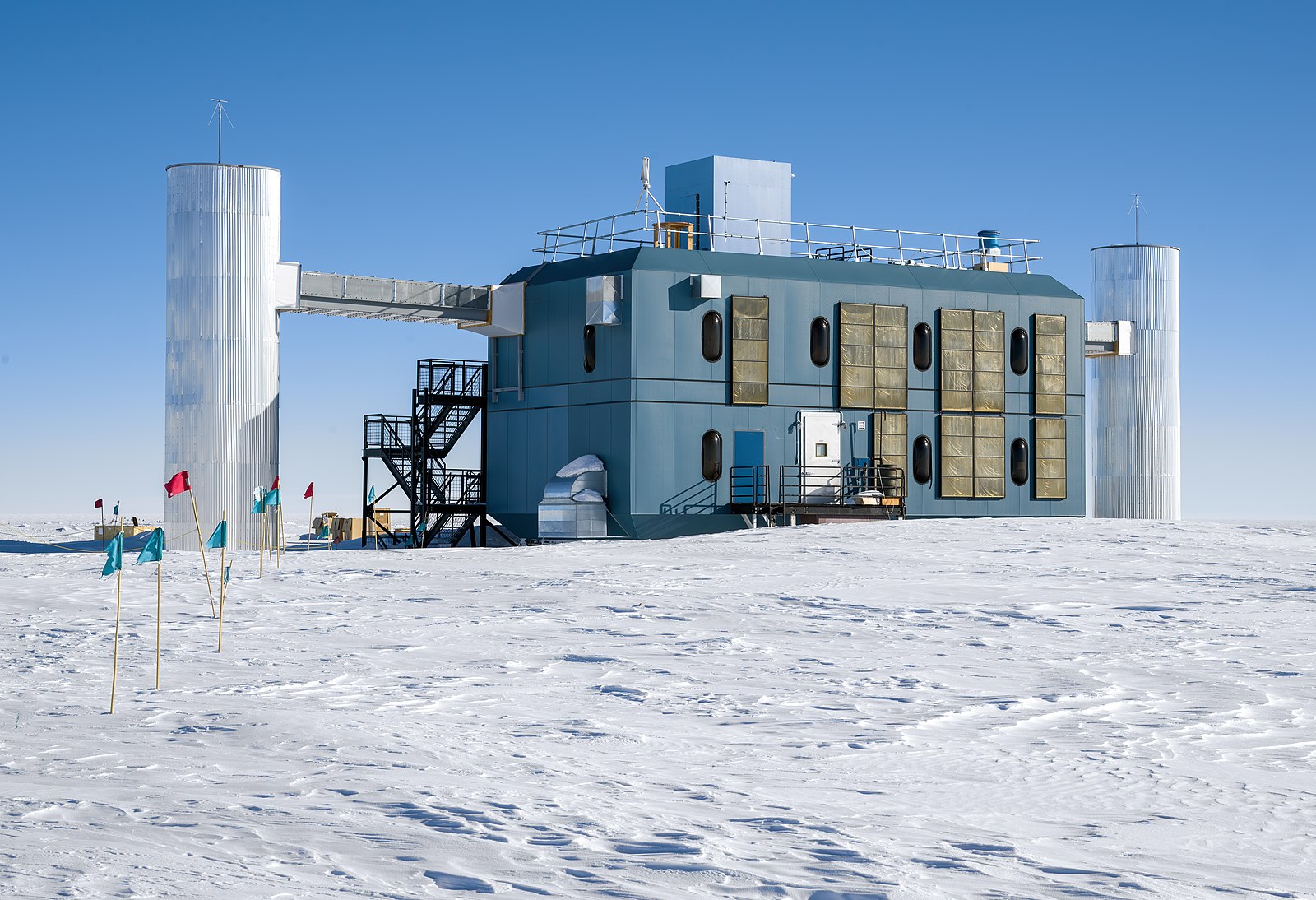 Observatório de Neutrinos IceCuube 