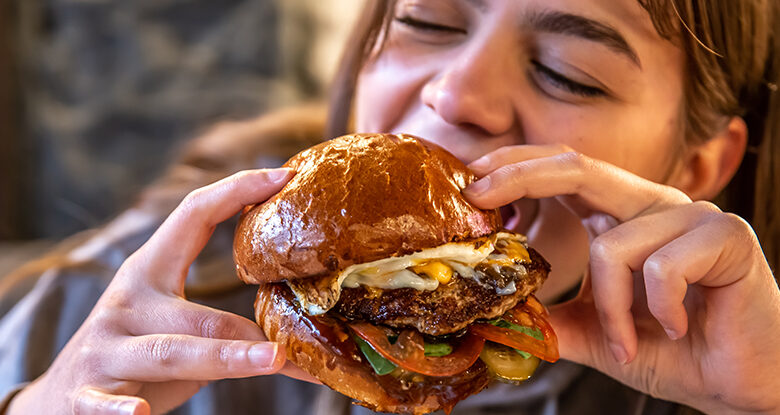 Comer uma dieta rica em gordura pode aumentar sua ansiedade, alerta o estudo: Sciencealert